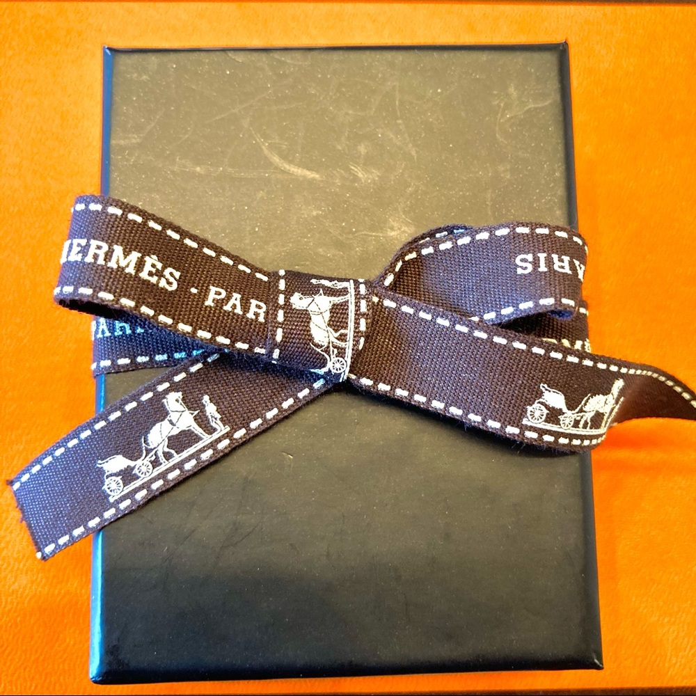 HERMES Gift Ribbon - Picture 2 of 2